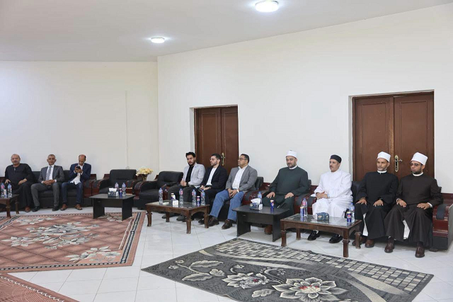 جانب من استقبال وزير الاوقاف جانب من استقبال وزير الاوقاف